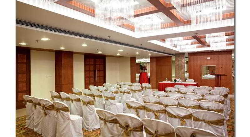 Country Inn Ahmadabad Zewnętrze zdjęcie
